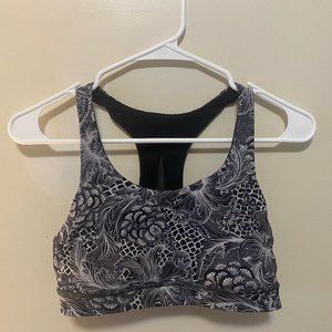 LULULEMON INVIGORATE SPORTS BRA USED (Size 8)